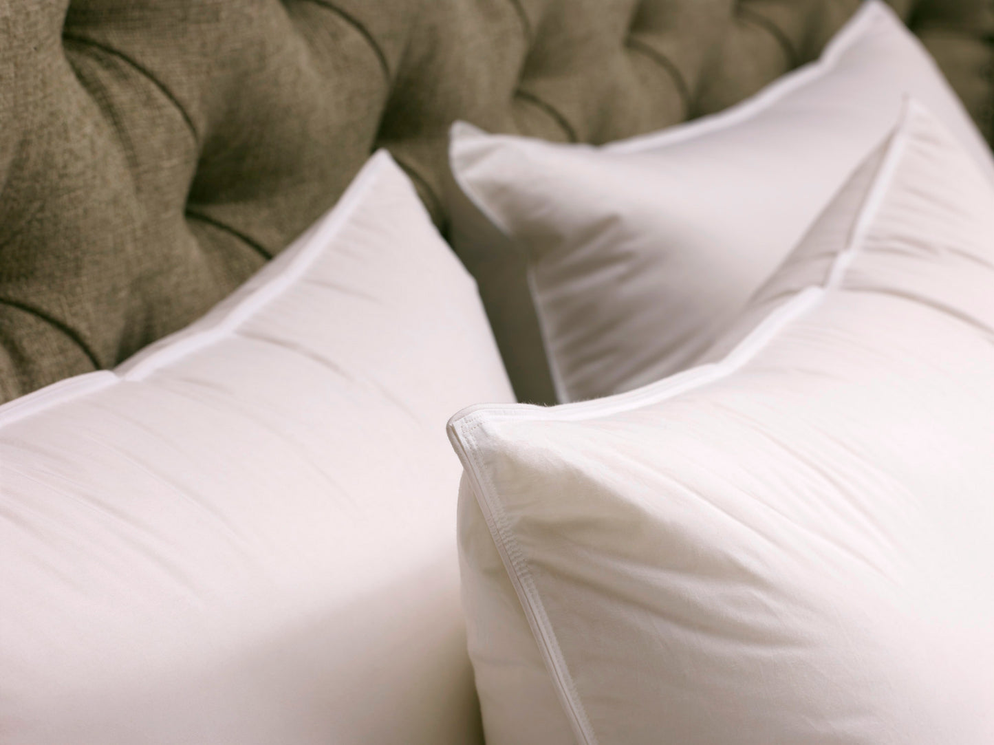 PrimaSera™ Knife Edge Sleeping Pillow