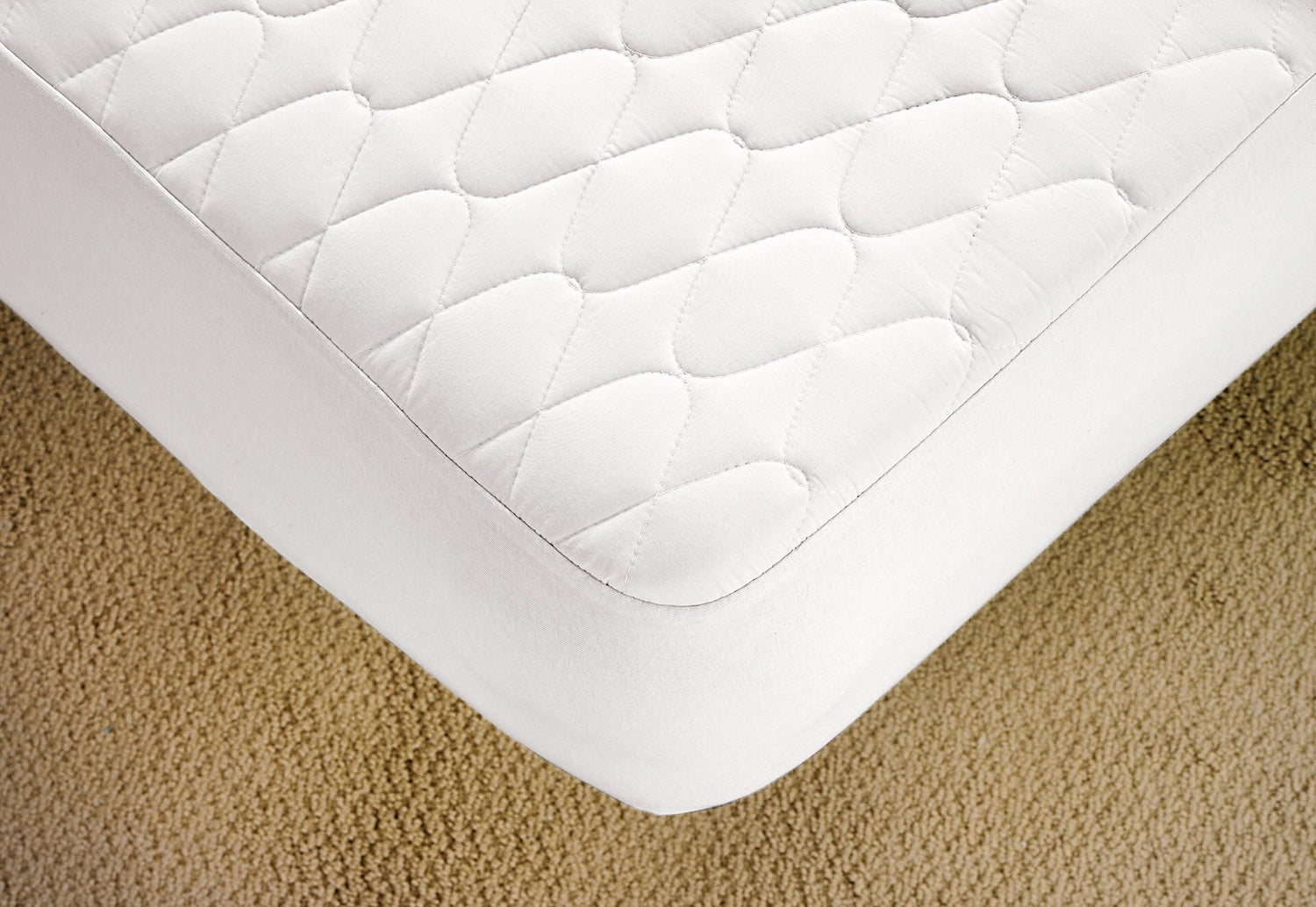 Mattress pads & toppers